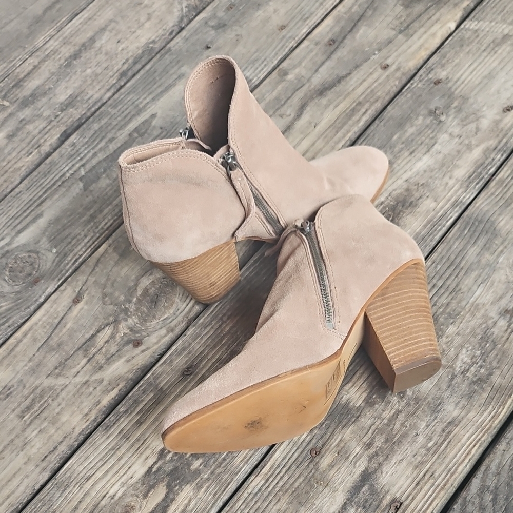 Dolce Vita Cream Ankle Booties Seude Taupe Tan Size 11